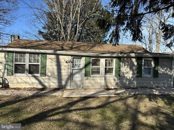 112 Faust St, Mercersburg, PA 17236