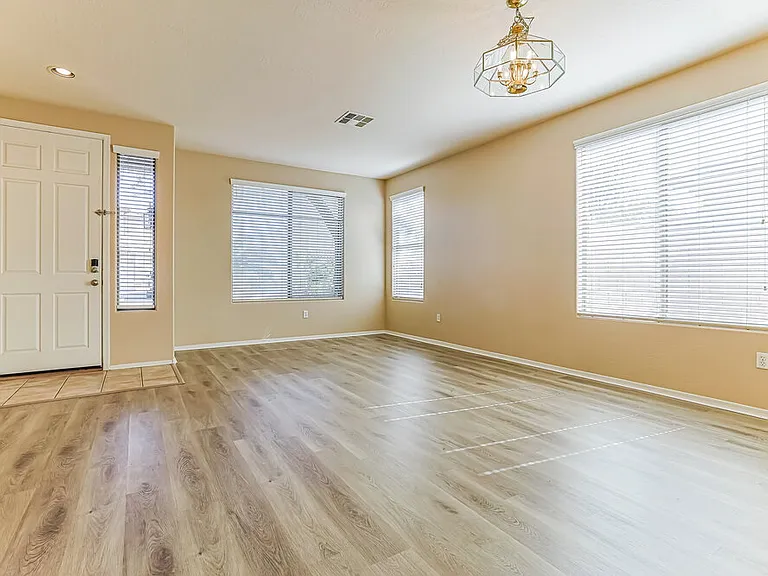 2081 E Runaway Bay Pl — Photo 7