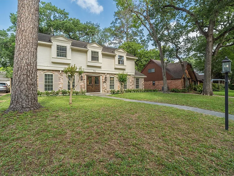 751 Bison Dr — Photo 35