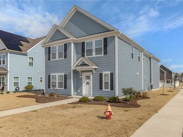 119 Iris Cir, Moyock, NC 27958
