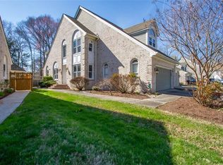 913 Shoal Creek Trl, Chesapeake, VA 23320