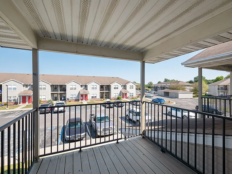 Autumn Woods Apartments — Photo 23