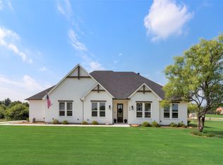 104 Silver Spur Rd, Boyd, TX 76023