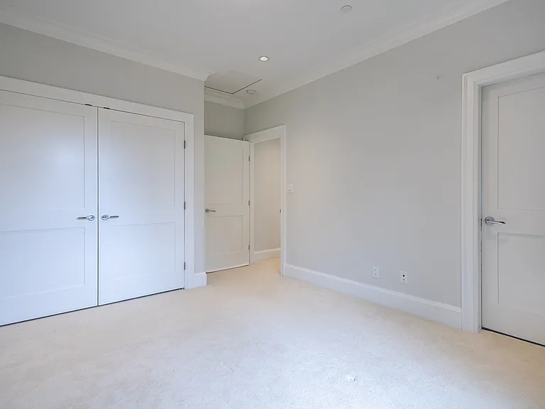 2195 Jefferson Ave — Photo 19