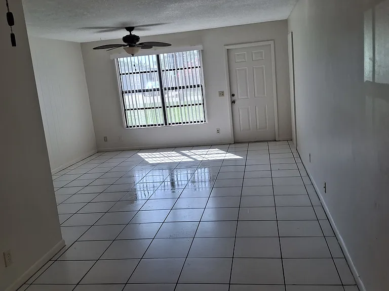 8678 Sunset Dr — Photo 11