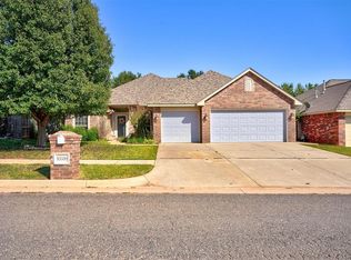 16608 Canyonwood Ln, Edmond, OK 73012