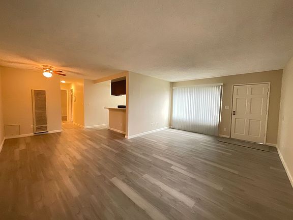 3rd image of 6442 Stanton Ave