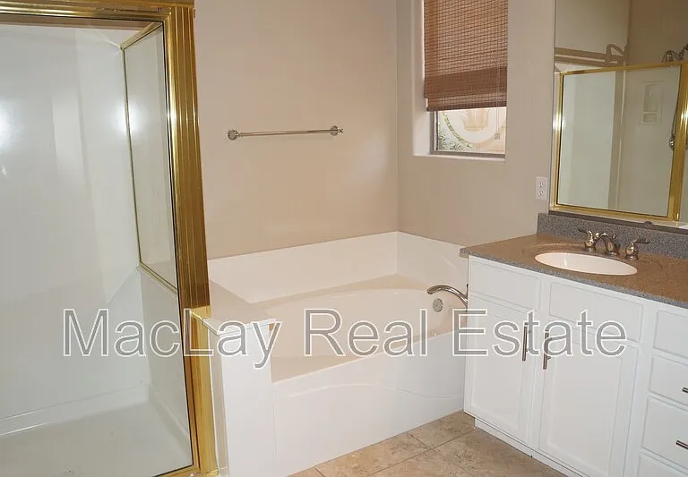 203 W Cedar Dr — Photo 6