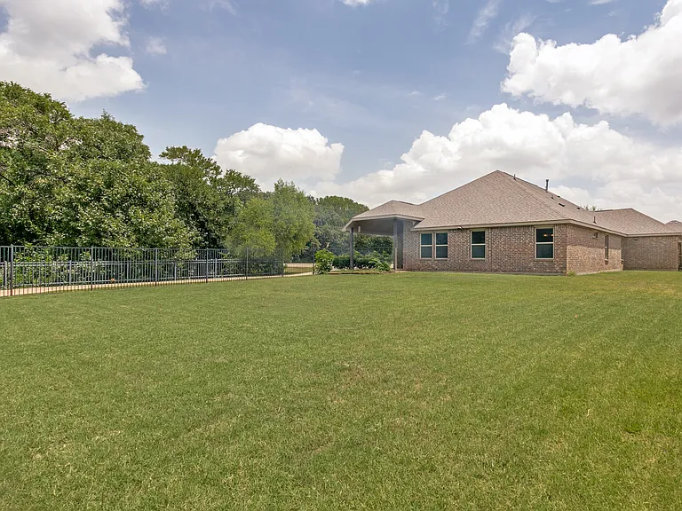 208 Northern Star Ct — Photo 23