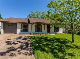 5814 Libbey Ln, Houston, TX 77092