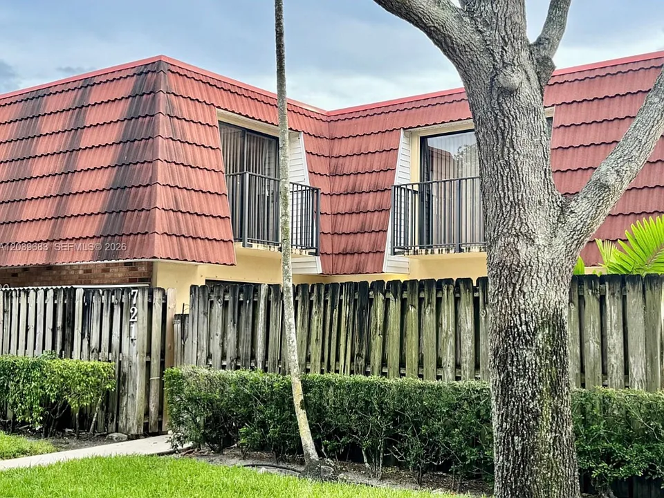 721 NW 99th Cir
