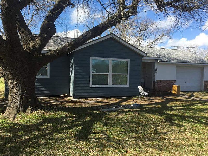 1st image of 113 Lake Dr
