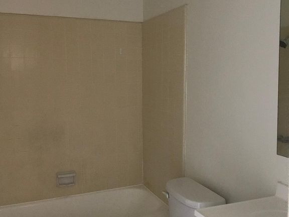 3rd image of 2254 Mira Vista Ave APT 8
