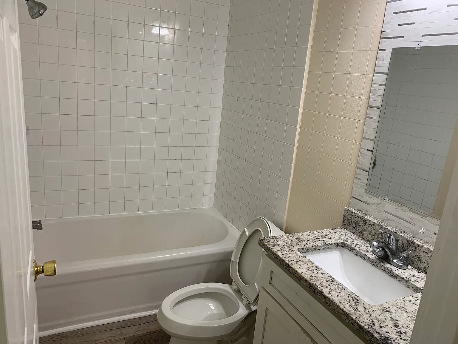 3 bed, 1950 sqft, $1,800 — Photo 4