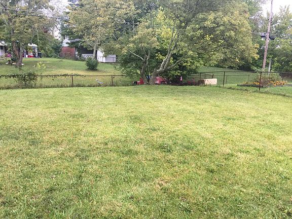 5th image of 10928 Crystalhill Ct