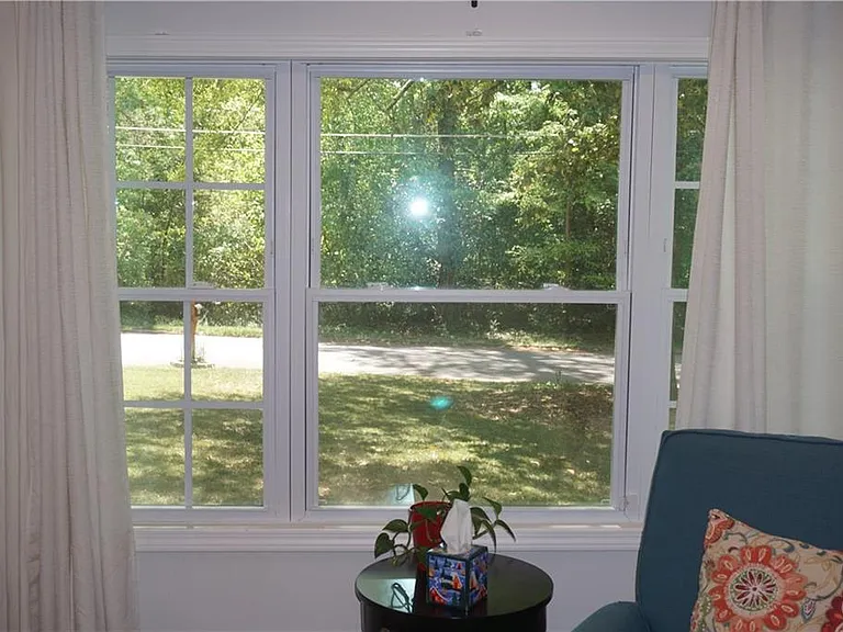 2163 Lilac Ln — Photo 5