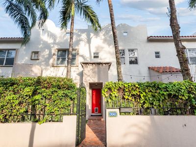 3041 Center St #4, Miami, FL, 33133