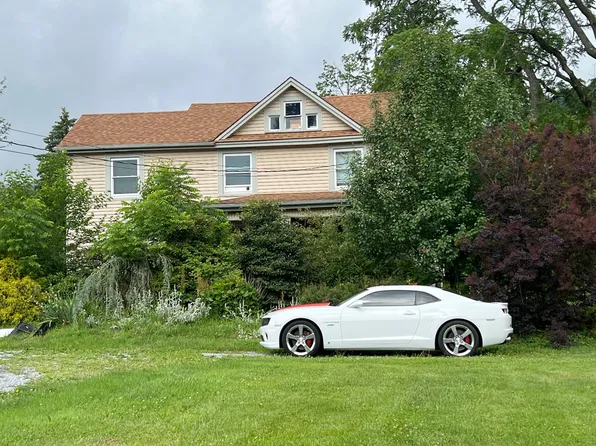 327 Avalon Rd, Altoona, PA 16601