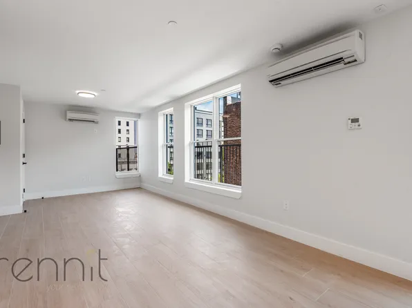 320 Linden Boulevard image 16 of 30