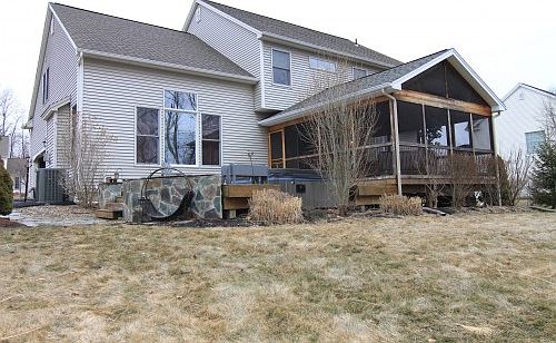 2nd image of 16 Eleanor Ct