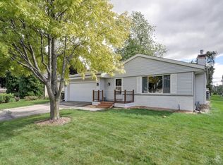 809 16th Ave, Union Grove, WI 53182