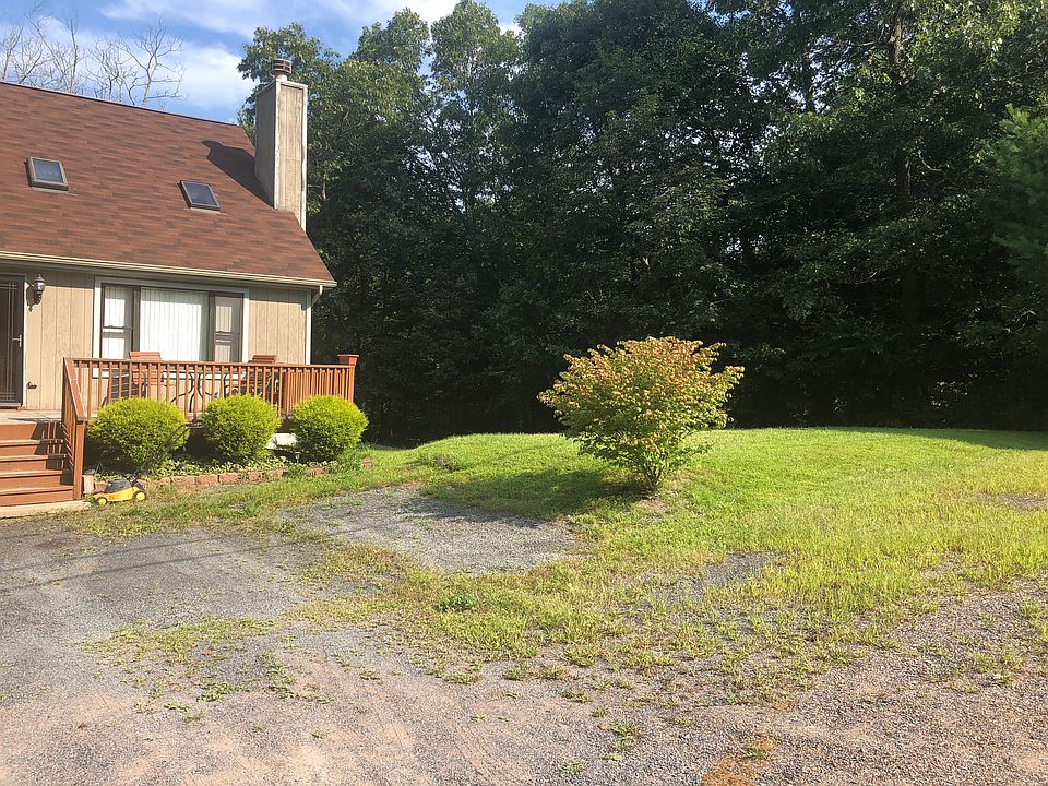 2nd image of 8134 Rangoon Ln