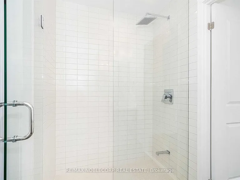 2908 Highway 7 Rd #1404 — Photo 11