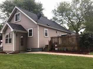 1400 W 11th St, Waterloo, IA 50702