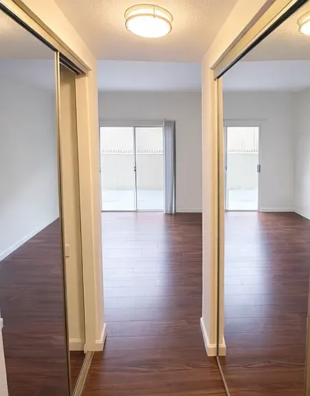 1059 S Bedford St #202 — Photo 2