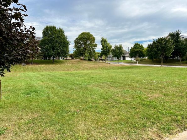 609 Afton Dr, Northfield, MN 55057