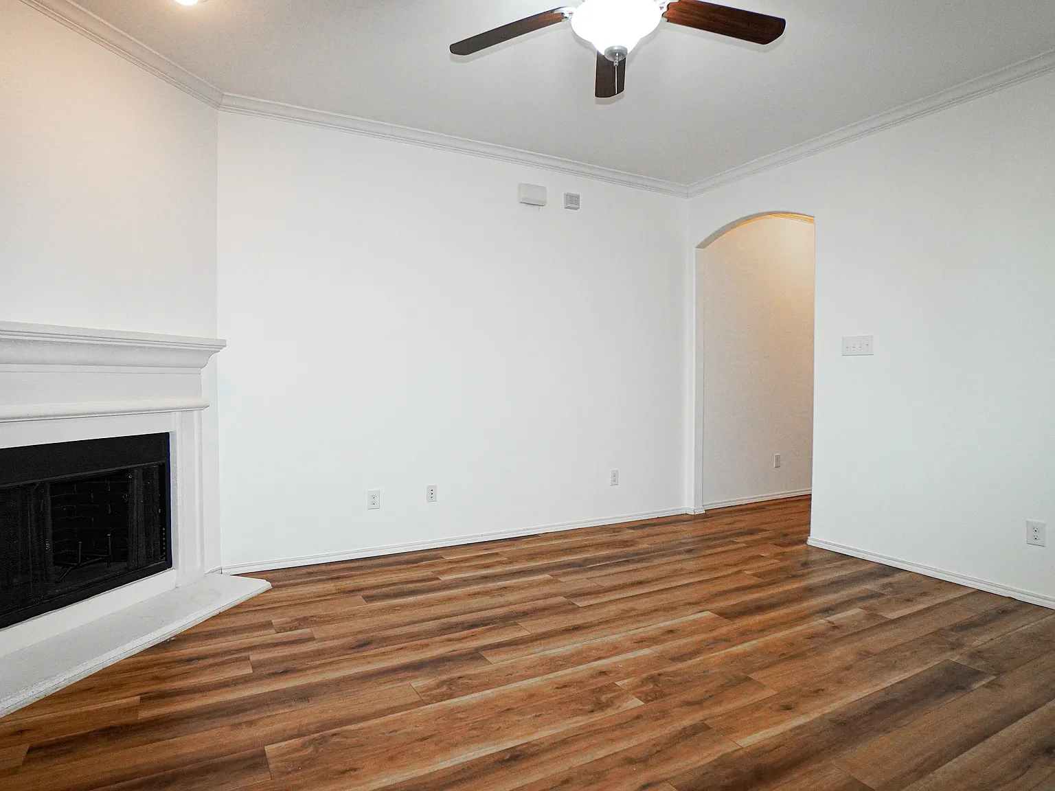 3 bed, 1575 sqft, $2,050 — Photo 2