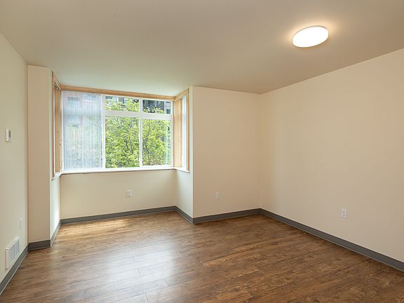 2nd image of 2911 1st Ave #10998843