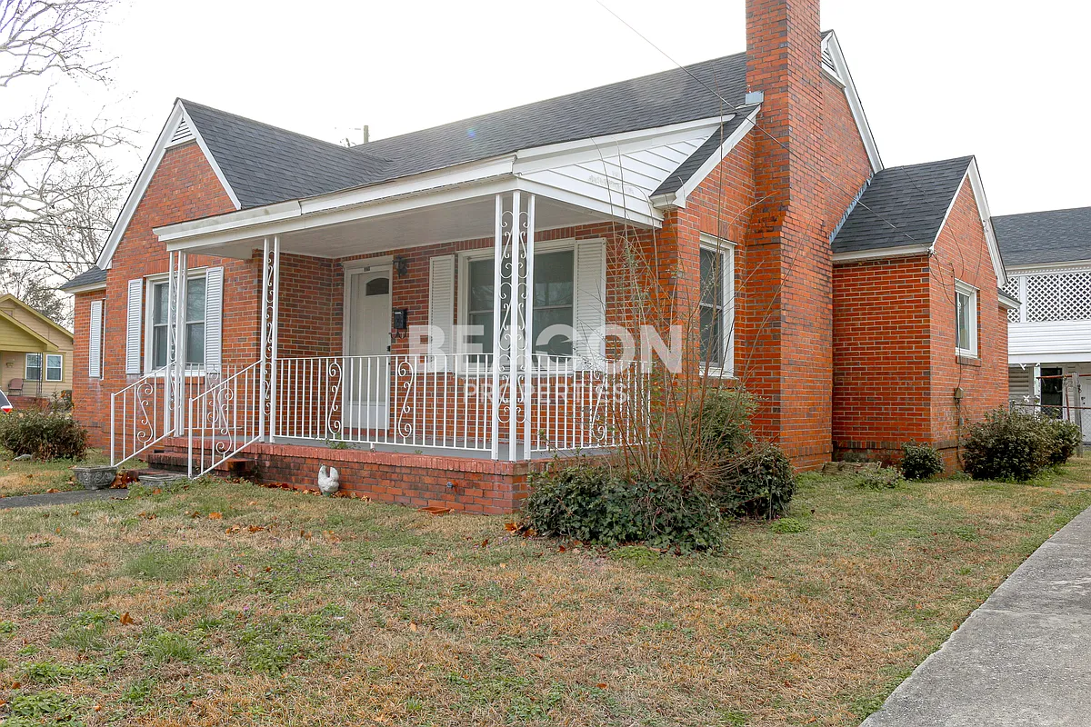 Building Photo - 420 S 19th St