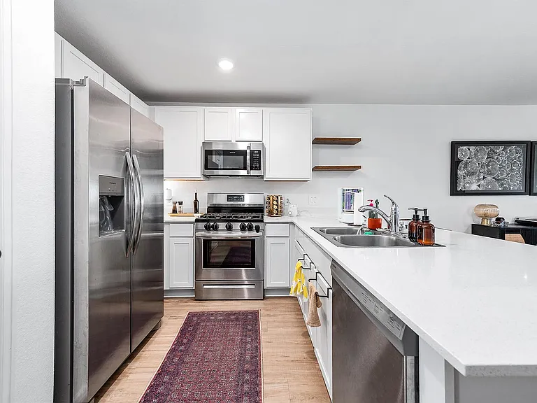24114 Wandering Brook Dr — Photo 7