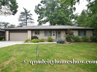 2816 17th Street Pl, Moline, IL 61265