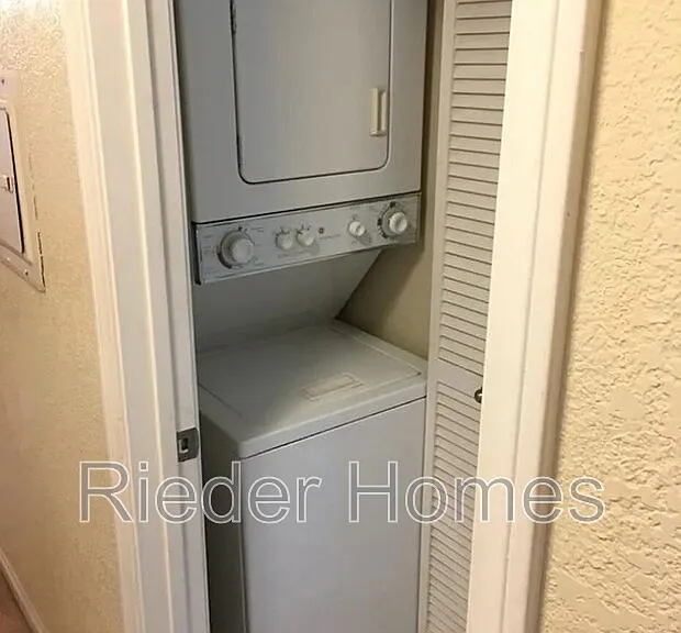 5252 Orange Ave #103 — Photo 9