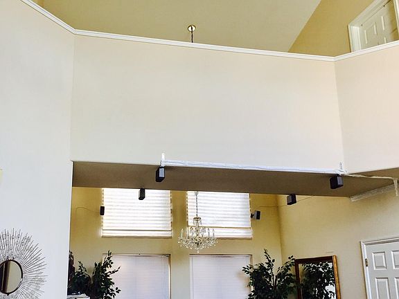 High ceiling dinning room