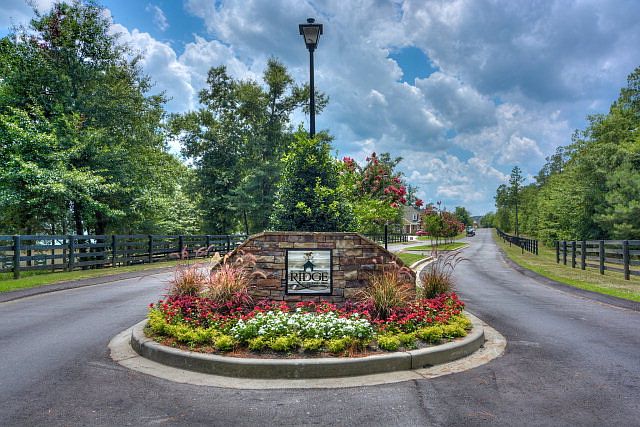 2nd image of 2443 Chukker Creek Rd