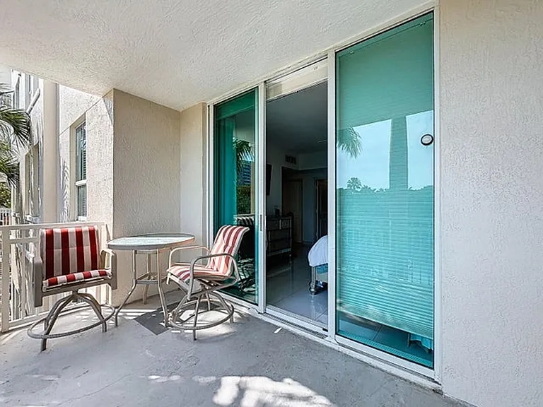 450 N Federal Hwy #103 — Photo 25