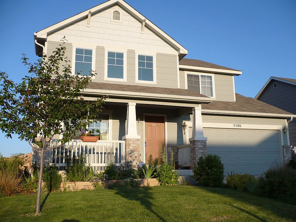 Let this facade welcome you home...