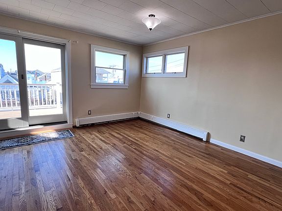 2nd image of 46 Ohio Ave Floor 2