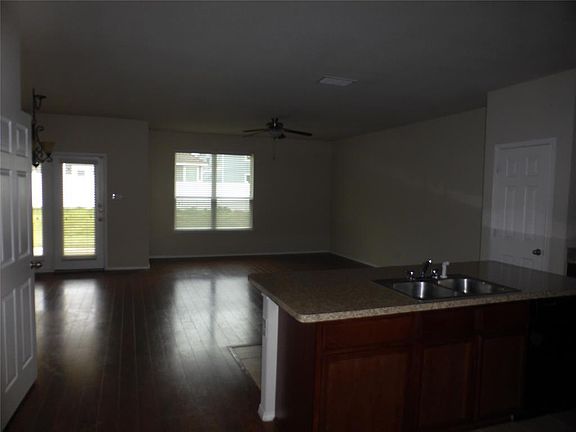 4th image of 9109 Benevolent Ct