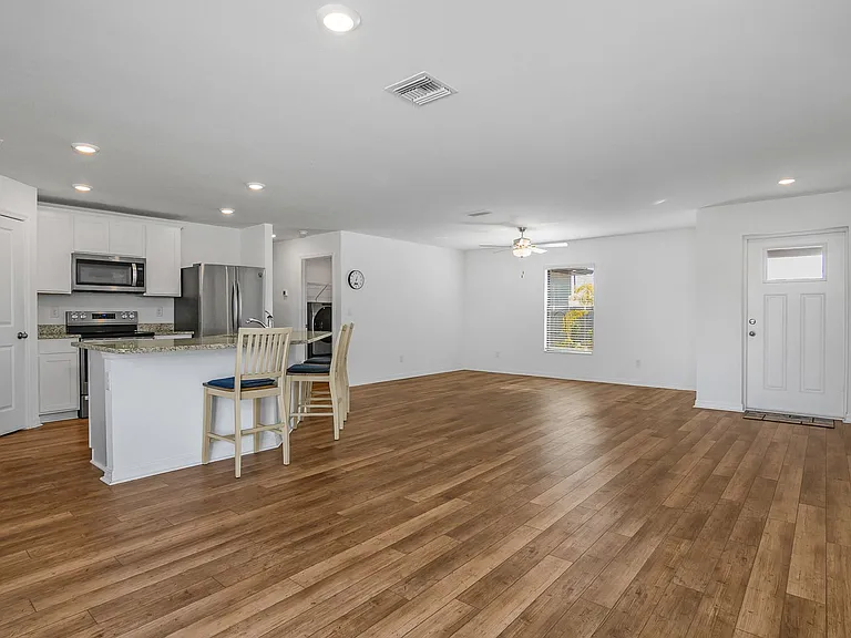 839 Yellowbird Dr — Photo 10