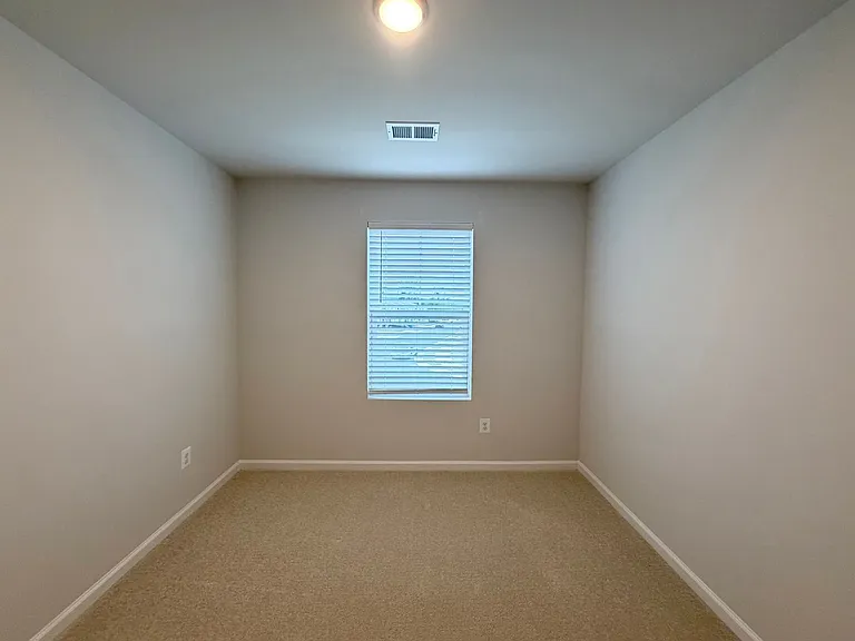 60 Sophie Kathyrn Dr — Photo 28
