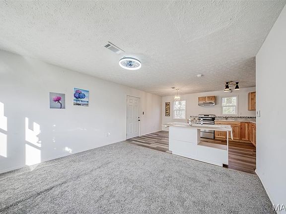 5th image of 26650 Samantha Ln