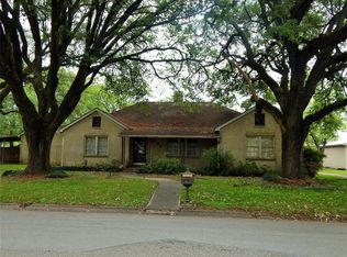 807 N Main St, Dayton, TX 77535