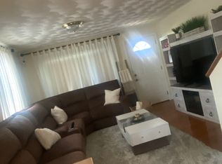 1-3 Magnolia St, Pawtucket, RI 02860