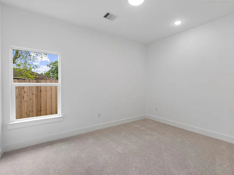 8109 Hamlet St #A — Photo 12