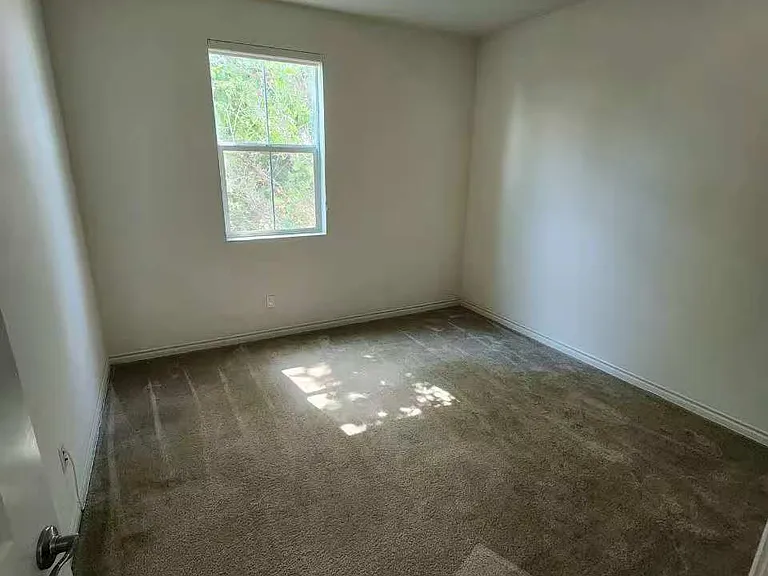 15953 Mentz Ct — Photo 19