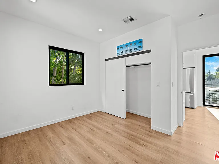 2646 Westwood Blvd — Photo 32